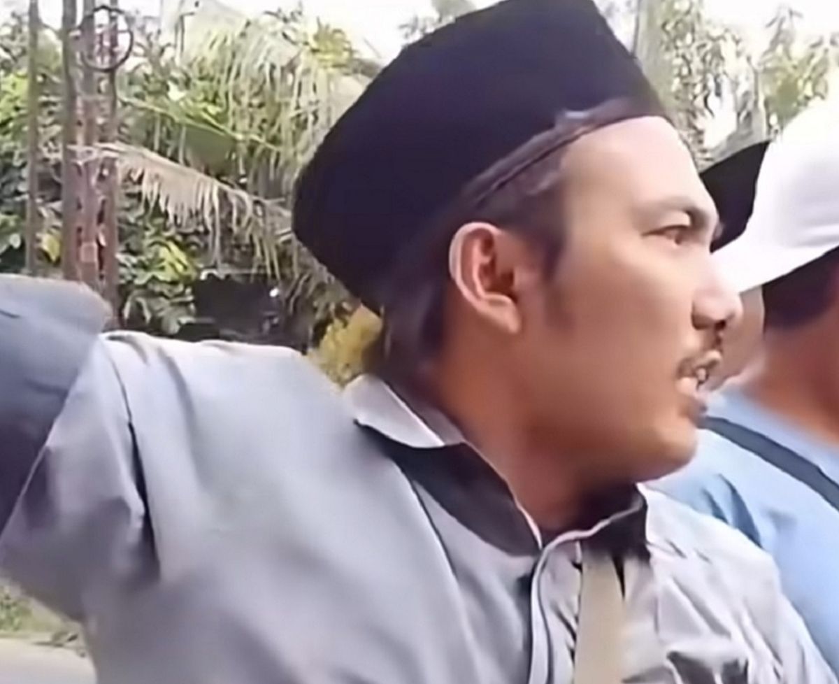 Polisi Tetapkan Pria Pembawa Golok yang Bubarkan Ibadah GKPI Rajeg sebagai Tersangka