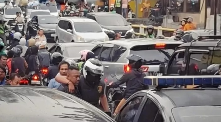 Empat Debt Collector Dikeroyok Warga di Bogor Usai Cegat Mobil Avanza, Polisi Ungkap Kronologi Kejadian